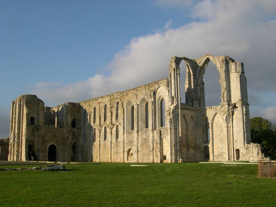 Abbaye de Maillezais