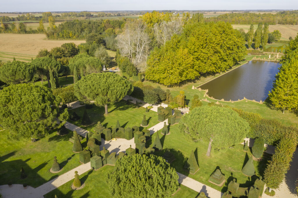 Jardin du bâtiment à Thiré 