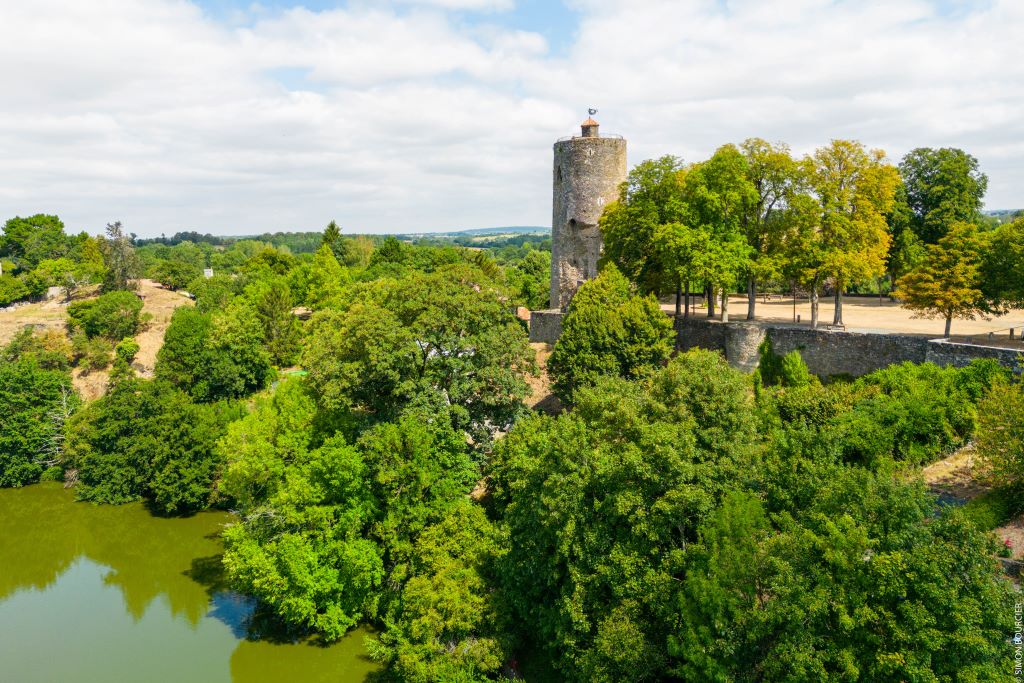 La tour Mélusine à Vouvant